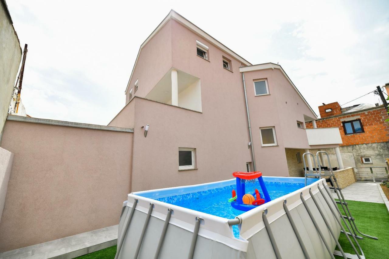 Modern Holiday Apartment "Libra" With Swimming Pool Posedarje Exterior foto